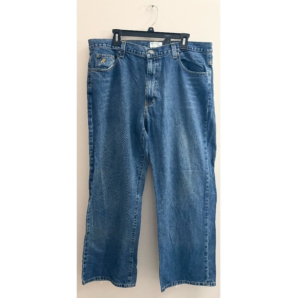 5/$15 MUST BUNDLE DKNY Men's Relaxed Fit Blue Jeans - Picture 1 of 4